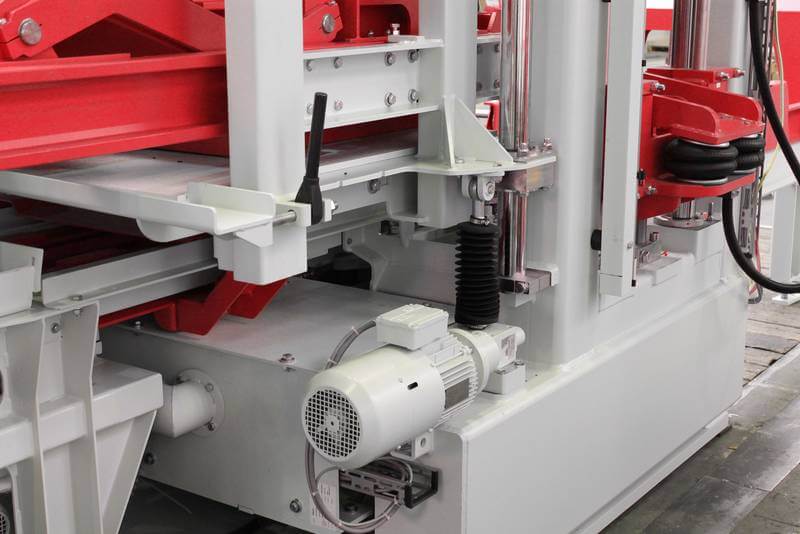 csm_hess-group-concrete-block-machine-rh760-automatic-height-adjustment_d8963d0bb5